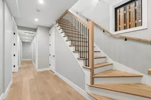 1845 W Waveland Ave, Chicago, IL 60613 - Photo 21