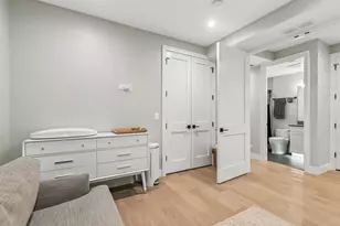 1845 W Waveland Ave, Chicago, IL 60613 - Photo 31