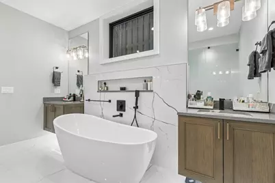 1845 W Waveland Avenue #1, Chicago, IL 60613 - Photo 25