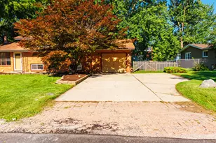 721 Helene St, Shorewood, IL 60404 - Photo 3