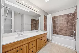 562 Roxbury Dr, Naperville, IL 60565 - Photo 19