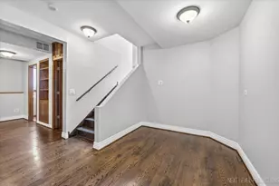 562 Roxbury Dr, Naperville, IL 60565 - Photo 25