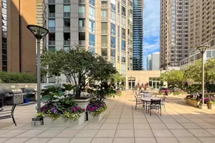 222 N Columbus Dr, Chicago, IL 60601 - Photo 19