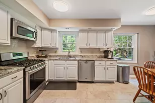 2938 E Poplar Ln, Crete, IL 60417 - Photo 7