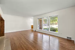 814 S Chestnut Ave, Arlington Heights, IL 60005 - Photo 9