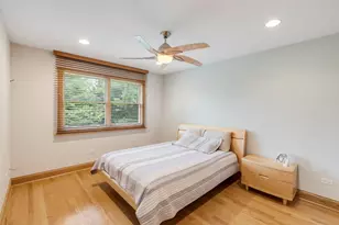 730 Castlewood Ln, Deerfield, IL 60015 - Photo 19