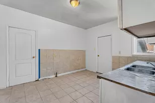 11715 S Wentworth Ave, Chicago, IL 60628 - Photo 11
