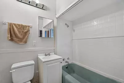 11715 S Wentworth Avenue, Chicago, IL 60628 - Photo 17
