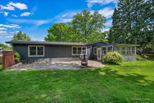 3403 Cove Ct, Johnsburg, IL 60051 - Photo 3