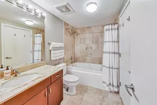740 W Fulton St, Chicago, IL 60661 - Photo 7