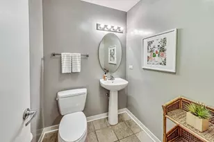 740 W Fulton St, Chicago, IL 60661 - Photo 9