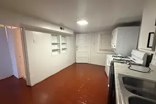 1645 W Beach Ave, Chicago, IL 60622 - Photo 23