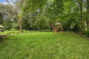 825 Cherry Ln, Thornton, IL 60476 - Photo 35