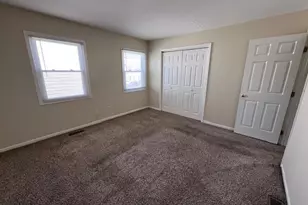 1235 Marywood Ct, Aurora, IL 60505 - Photo 11