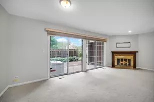 1671 Grosvenor Cir, Wheaton, IL 60189 - Photo 7