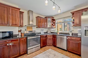 9356 Landings Ln, Des Plaines, IL 60016 - Photo 15