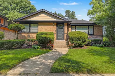 1112 S Maple Avenue, Oak Park, IL 60304 - Photo 1