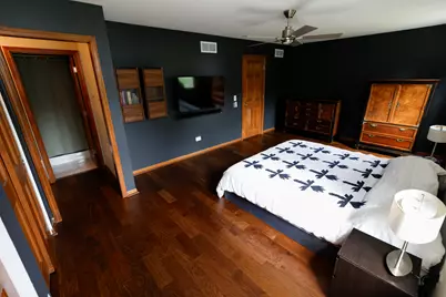 608 Thackeray Lane, Fox River Grove, IL 60021 - Photo 15