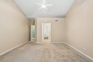 766 Providence Ln, Crystal Lake, IL 60012 - Photo 11