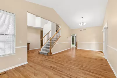 766 Providence Lane, Crystal Lake, IL 60012 - Photo 3