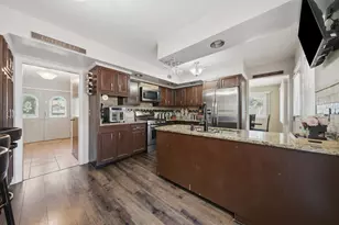 10603 Drummond Pl, Melrose Park, IL 60164 - Photo 13