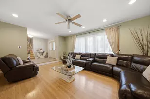 10603 Drummond Pl, Melrose Park, IL 60164 - Photo 5