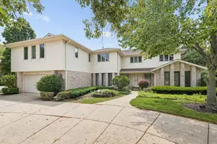 3639 Pebble Beach Rd, Northbrook, IL 60062 - Photo 3