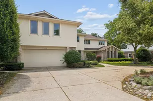 3639 Pebble Beach Rd, Northbrook, IL 60062 - Photo 5