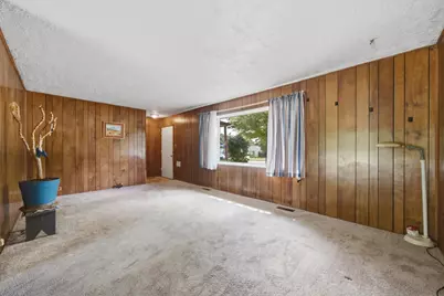 22205 Central Park Avenue, Park Forest, IL 60466 - Photo 5