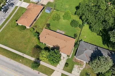 22205 Central Park Avenue, Park Forest, IL 60466 - Photo 33