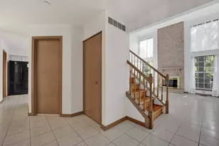 2164 Seaver Ln, Hoffman Estates, IL 60169 - Photo 15