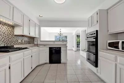 2164 Seaver Lane, Hoffman Estates, IL 60169 - Photo 9
