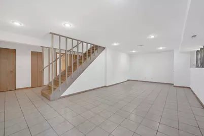 2164 Seaver Lane, Hoffman Estates, IL 60169 - Photo 27