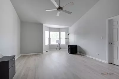 467 Pine Lake Circle, Vernon Hills, IL 60061 - Photo 25