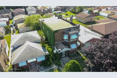 9737 S Prairie Avenue, Chicago, IL 60628 - Photo 9