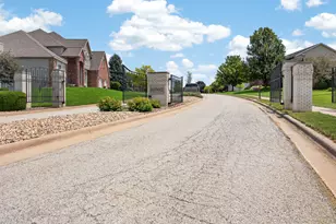 402 Northridge Cc Estates, Normal, IL 61761 - Photo 67