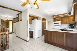 53 James Dr, Westmont, IL 60559 - Photo 7