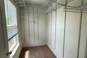 789 Lewisburg Ln, Aurora, IL 60504 - Photo 9