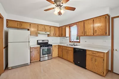 14804 Le Claire Avenue, Midlothian, IL 60445 - Photo 7