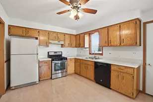 14804 Le Claire Ave, Midlothian, IL 60445 - Photo 7