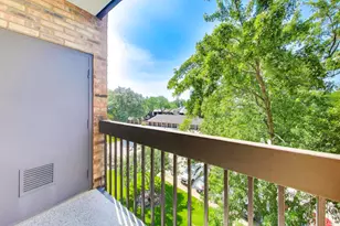 3860 Mission Hills Rd, Northbrook, IL 60062 - Photo 9