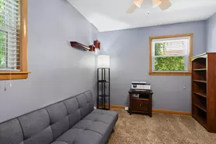 2844 W 100th Pl, Evergreen Park, IL 60805 - Photo 9