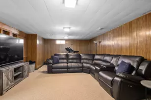 2844 W 100th Pl, Evergreen Park, IL 60805 - Photo 15