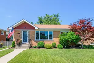 2844 W 100th Pl, Evergreen Park, IL 60805 - Photo 1