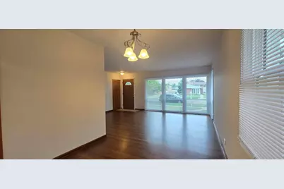 8607 N Osceola Avenue, Niles, IL 60714 - Photo 15