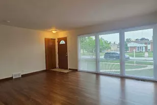 8607 N Osceola Ave, Niles, IL 60714 - Photo 5