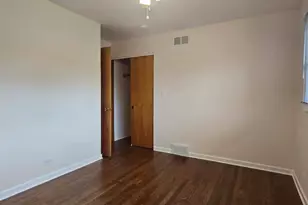 8607 N Osceola Ave, Niles, IL 60714 - Photo 13