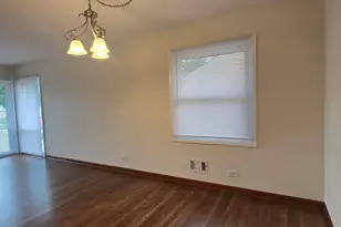 8607 N Osceola Ave, Niles, IL 60714 - Photo 3