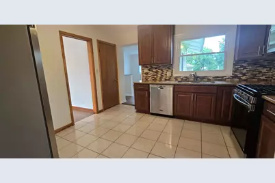 8607 N Osceola Avenue, Niles, IL 60714 - Photo 7