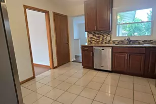 8607 N Osceola Ave, Niles, IL 60714 - Photo 7